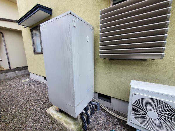 千葉市花見川区 ダイキン自然冷媒(CO2)・家庭用ヒートポンプ給湯機 